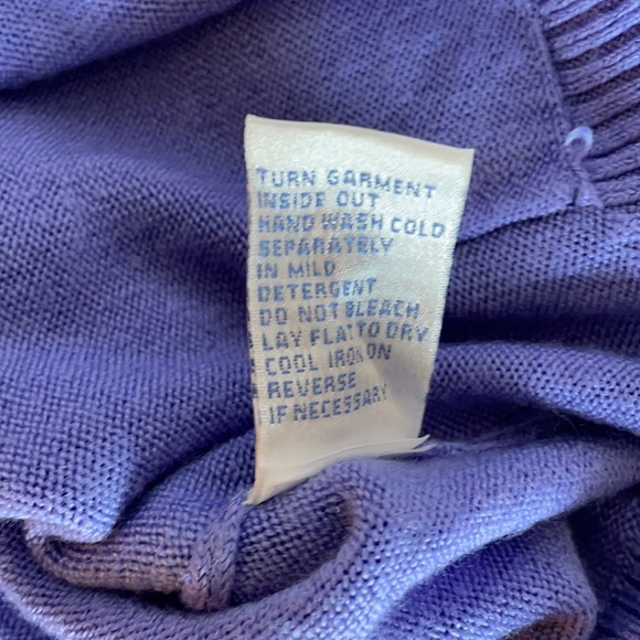 Diane Gilman 2 (DG2) women’s size XS purple hooded sweater jacket - Picture 5 of 9